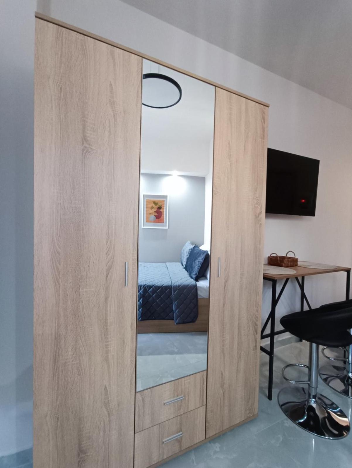 Central Studio In Veria Kültér fotó